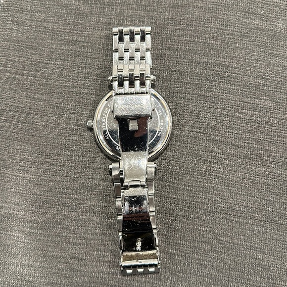 Michael Kors silver watch - Picture 3 of 4